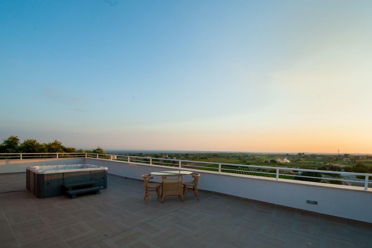 Hotel La Terrazza Di Harmakhis Partanna Exteriér fotografie