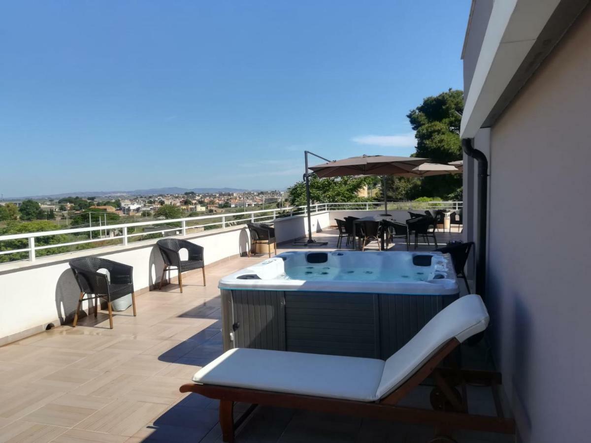 Hotel La Terrazza Di Harmakhis Partanna Exteriér fotografie